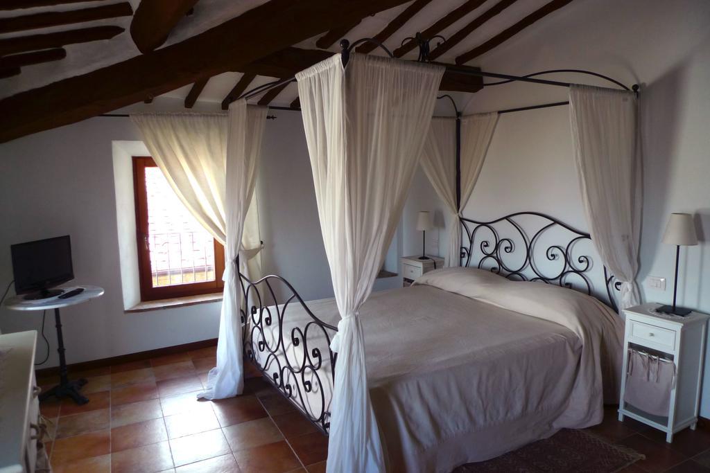 Anna Camere Montalcino Room photo
